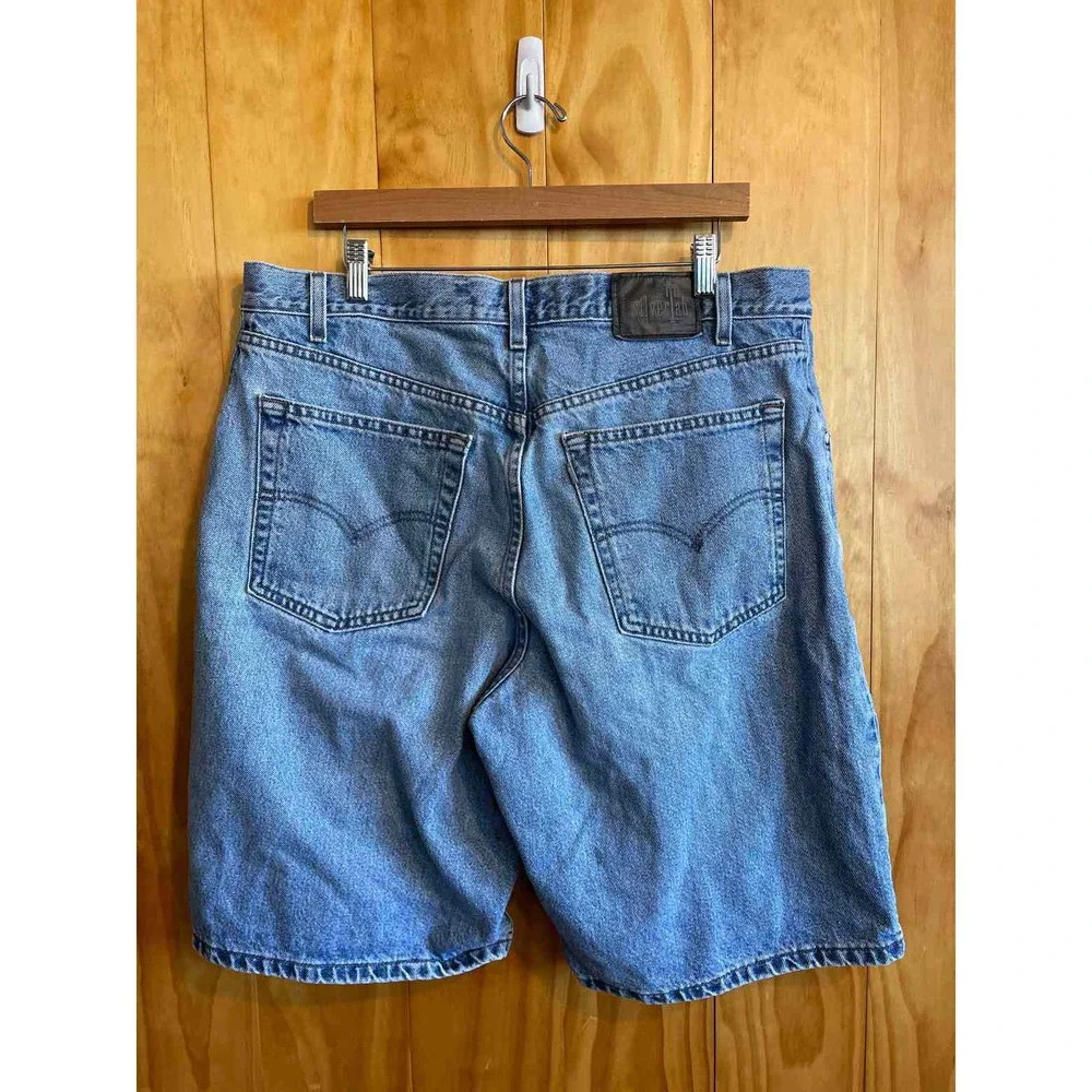 Size 38 Levi's Men's Shorts